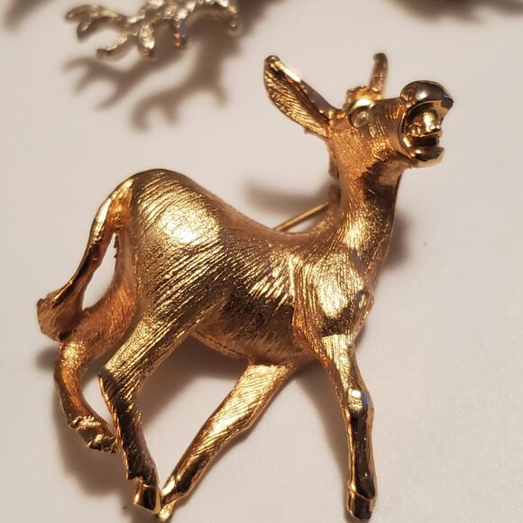 8 Animals Pins or Brooches, items # A -1202- 1209,  wt. 113 grams . - Picture 5 of 13